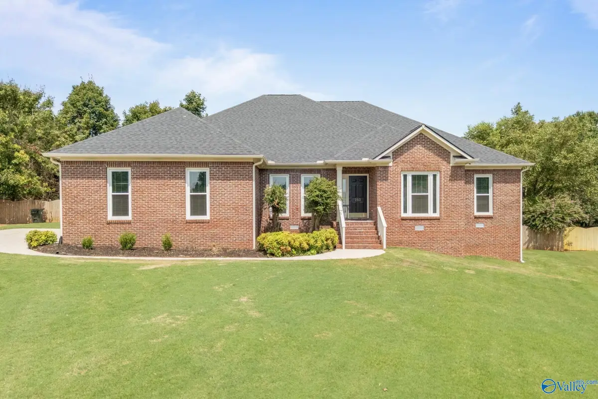 253 Natchez Trail, Huntsville, AL 35806 - #1