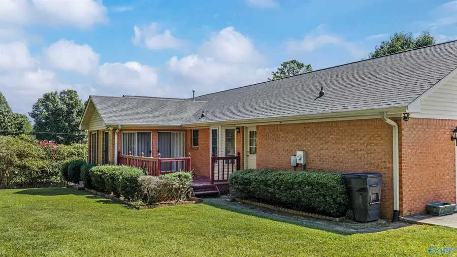 2306 Forest Avenue Nw, Fort Payne, AL 35967 - #3