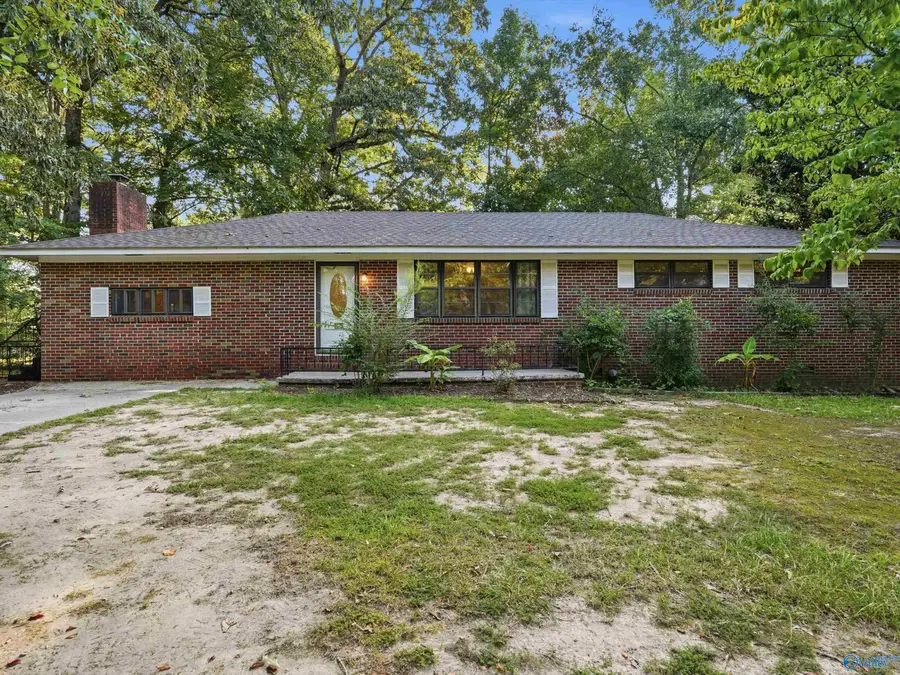 700 Cedar Street, Hartselle, AL 35640 - #3