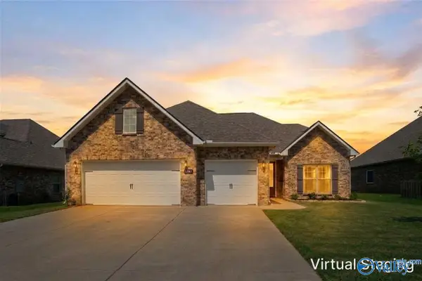 29581 NW Limestone Creek Way Nw, Harvest, AL 35749