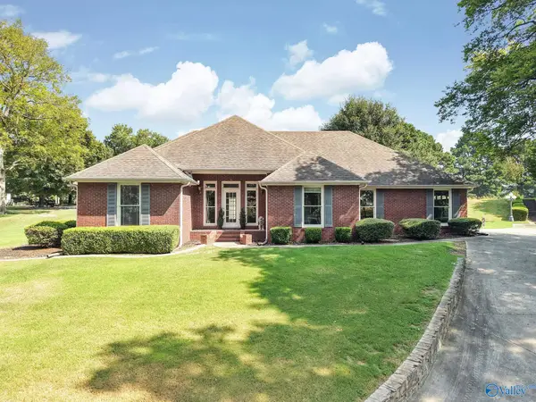 916 Tunsel Road Sw, Hartselle, AL 35640