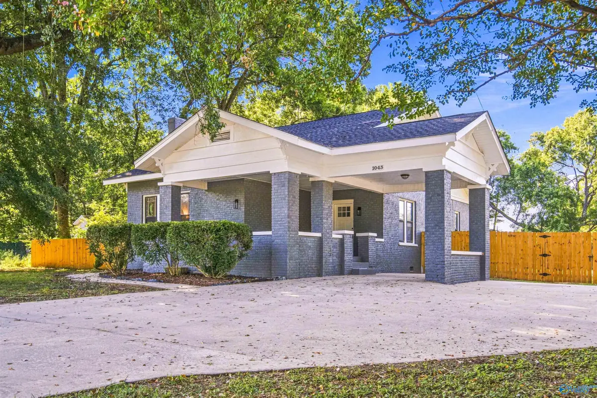 1043 W Washington Street, Athens, AL 35611 - #1