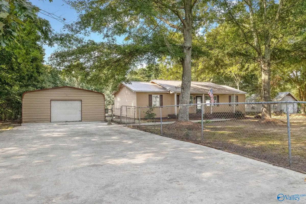 731 Taylor Circle, Somerville, AL 35670 - #1