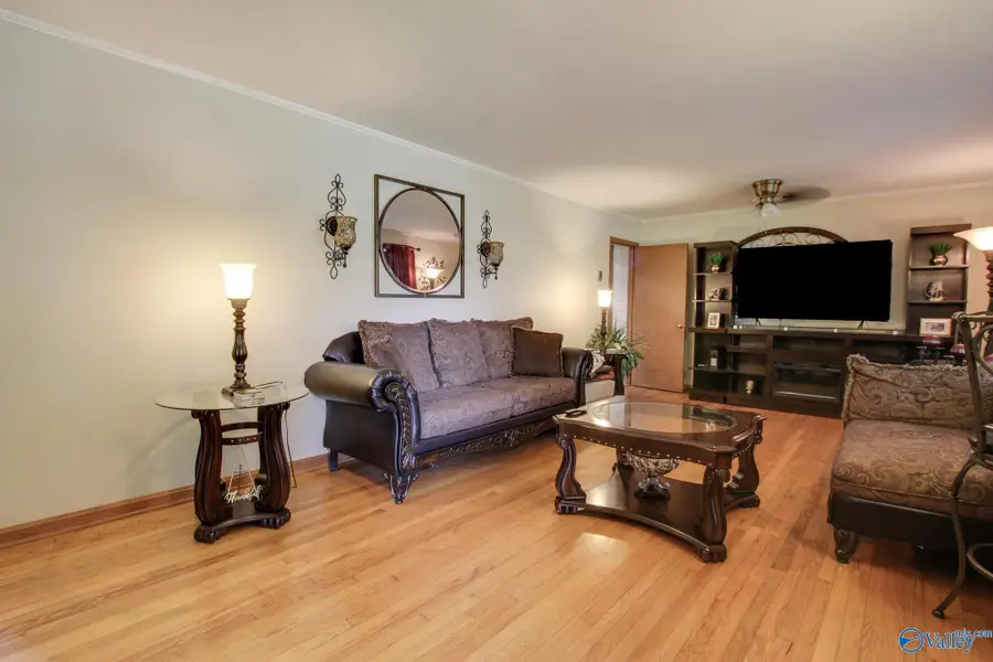 402 Bradley Street Sw, Decatur, AL 35601 - #2