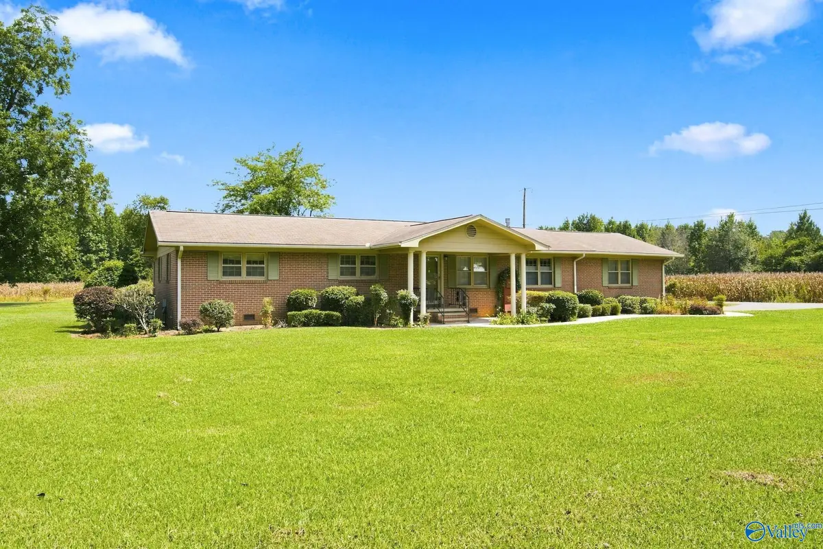 410 Crawford Road, Scottsboro, AL 35769 - #1