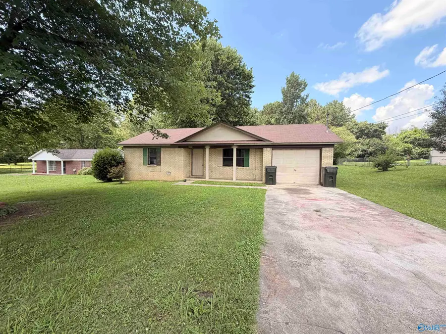 2533 Charity Lane, Hazel Green, AL 35750 - #2
