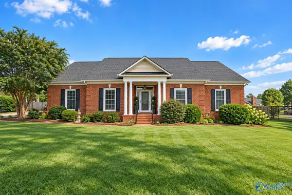 14866 Capstone Lane, Athens, AL 35613