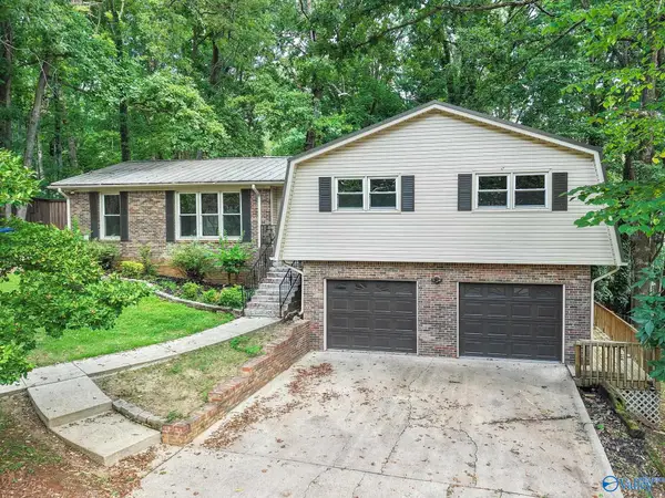 2016 Orba Drive Ne, Huntsville, AL 35811