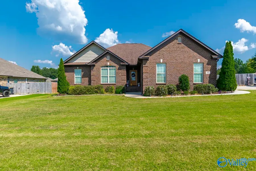 99 Cambridge Drive, Decatur, AL 35603 - #2