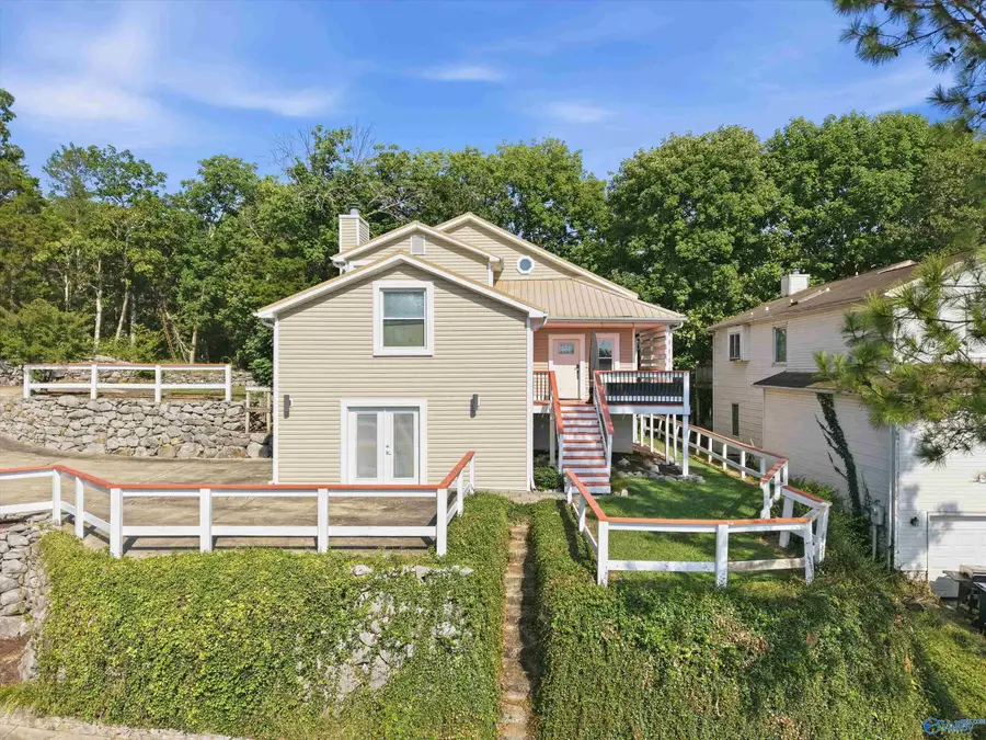 577 Farmingdale Road, Huntsville, AL 35803 - #2