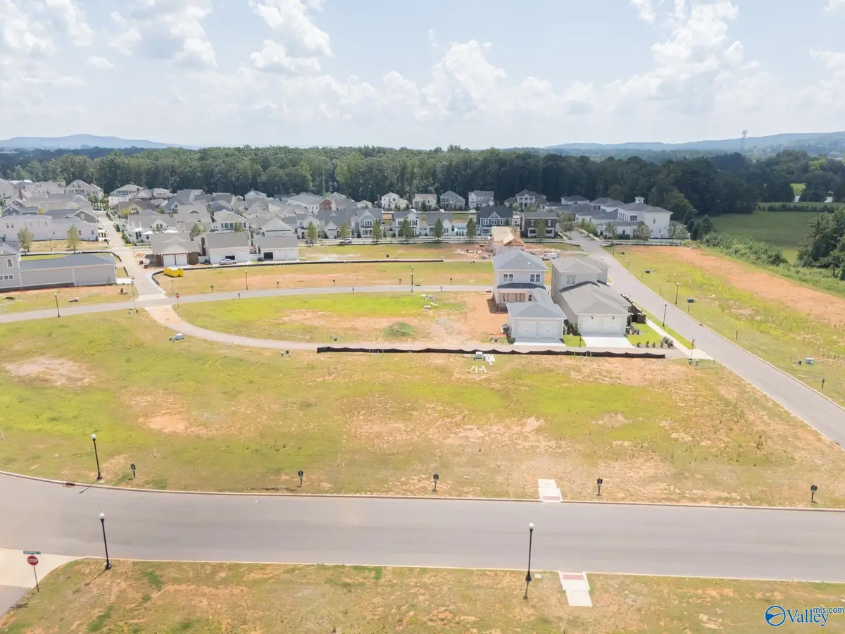 85 Stone Mason Way Nw, Huntsville, AL 35806 - #1