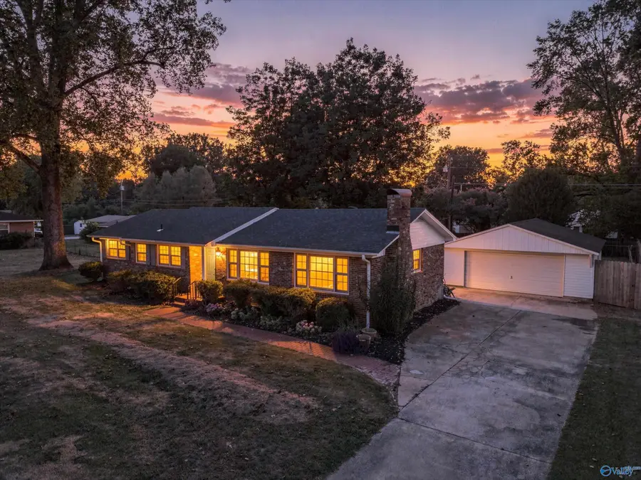 2009 NE Giles Drive Ne, Huntsville, AL 35811 - #2