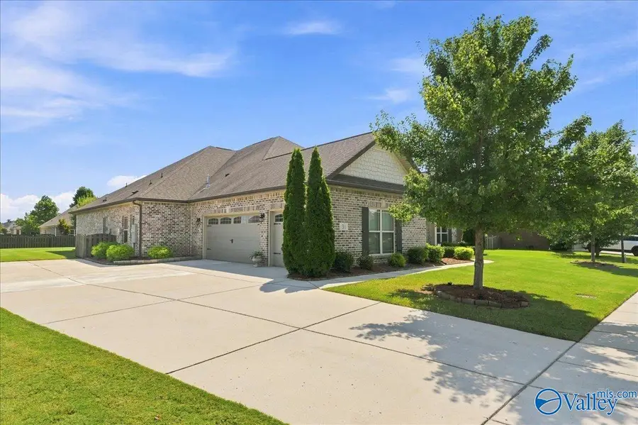 31 Crimson Cloud Sw, Huntsville, AL 35824 - #2