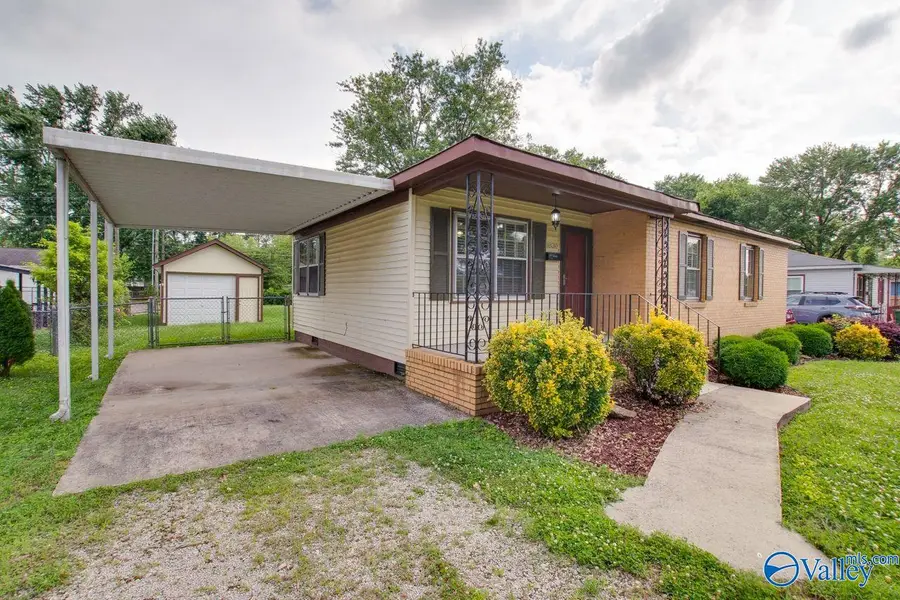 1830 Oakwood Avenue, Huntsville, AL 35811 - #3