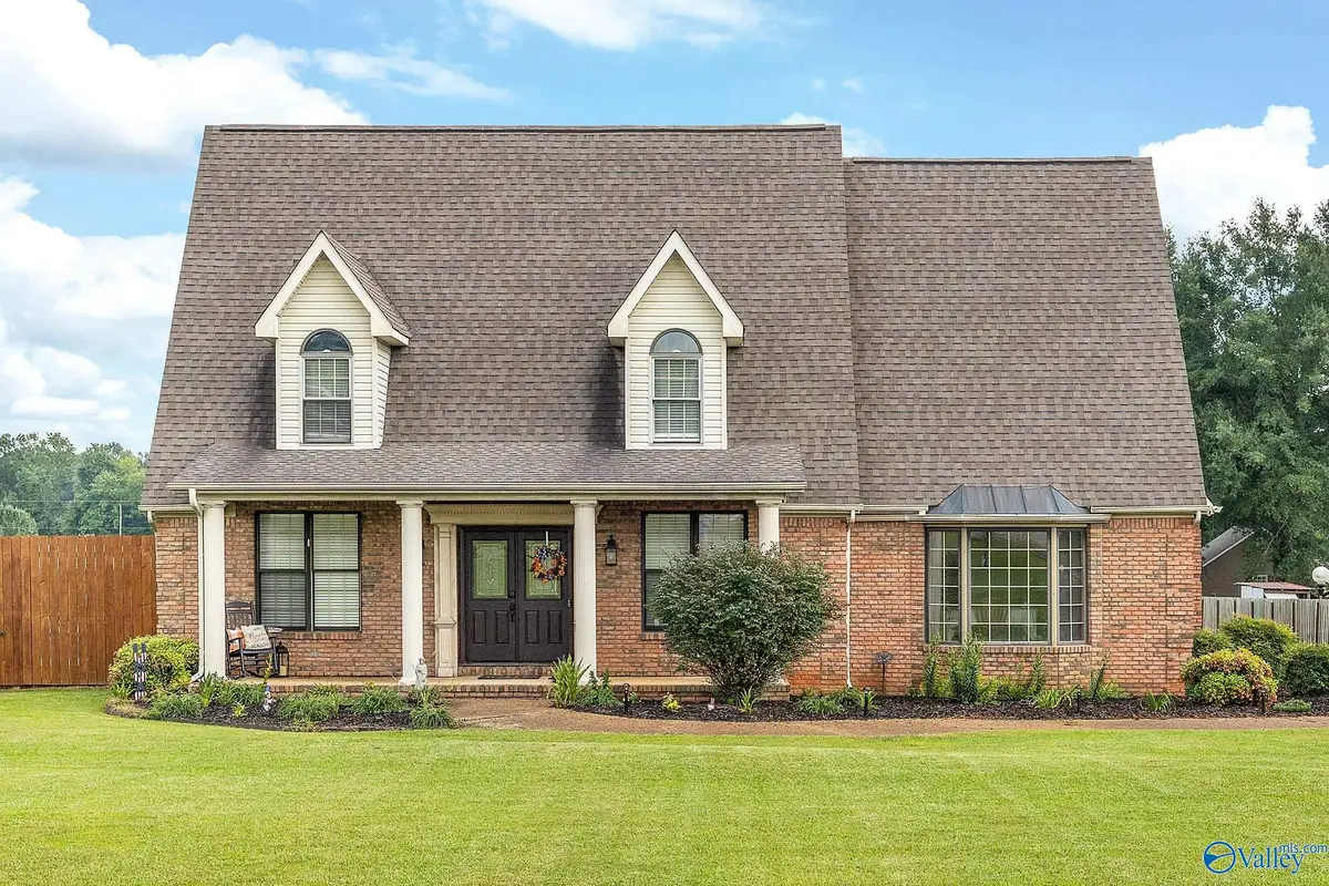 4106 S Chapel Hill Road Sw, Decatur, AL 35603 - #1