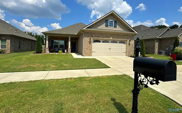 9574 Abington Cove Boulevard, Madison, AL 35757