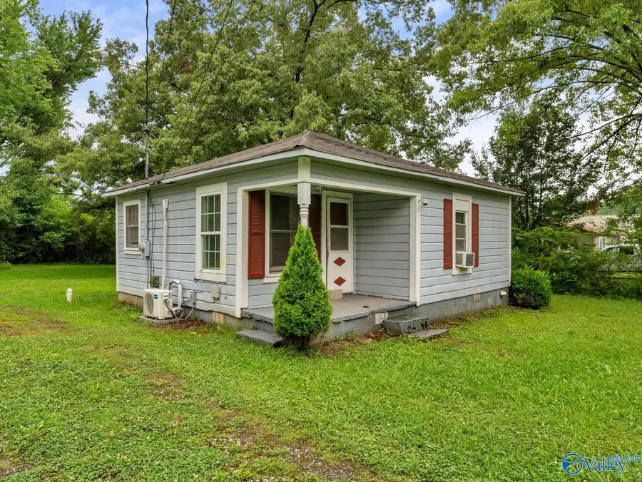 410-1 Ponroy Street, Scottsboro, AL 35768 - #2