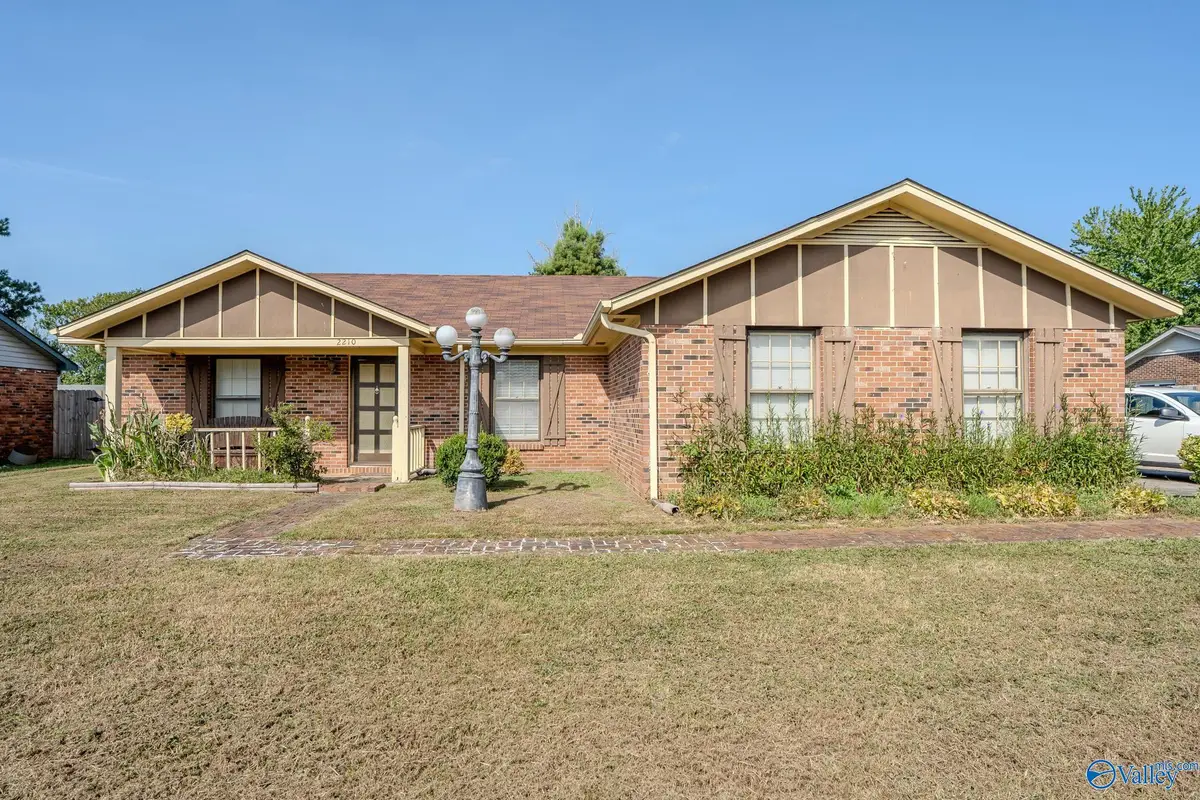 2210 Westmeade Drive Sw, Decatur, AL 35603 - #1