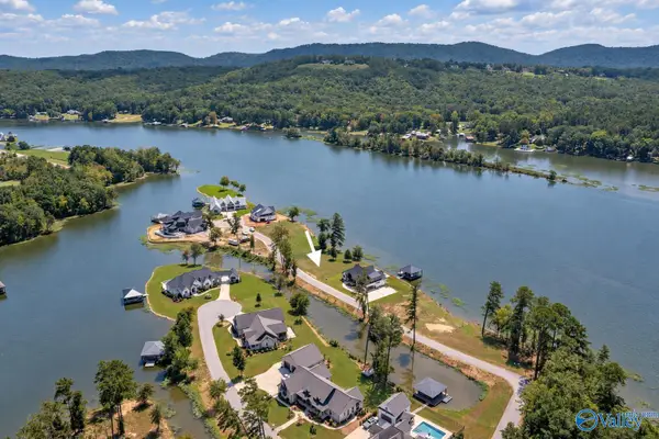 2 Turquoise Drive, Gadsden, AL 35901