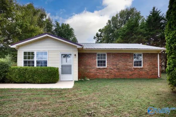 286 Joe Quick Road, Hazel Green, AL 35750