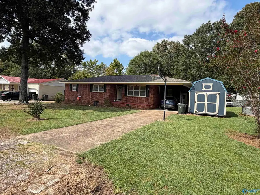 316 Sharon Street, Scottsboro, AL 35768 - #2