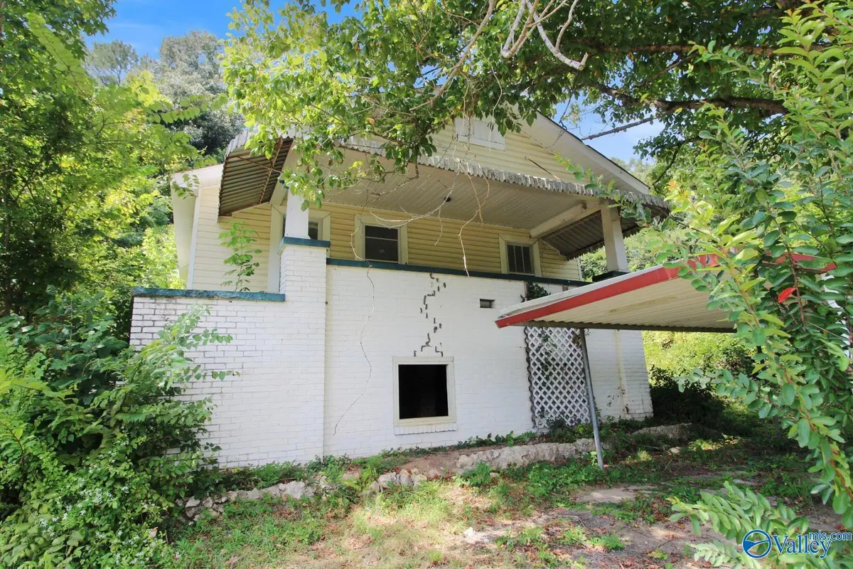 1208 Ewing Avenue, Gadsden, AL 35901 - #1