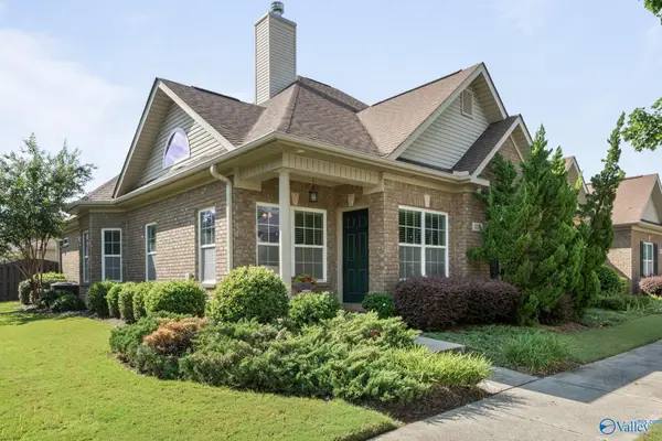 1011 Cresent Falls, Huntsville, AL 35806