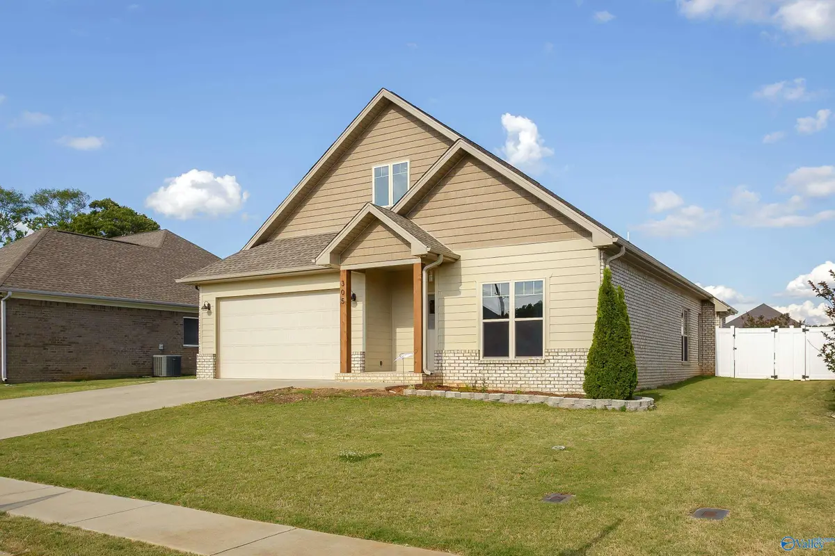 305 Rolling Brook Drive, Rogersville, AL 35652 - #1