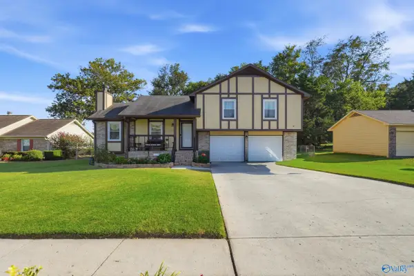 3803 Gardenside Drive Nw, Huntsville, AL 35810