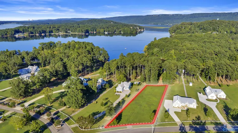 499 Northshore Drive, Scottsboro, AL 35769 - #3