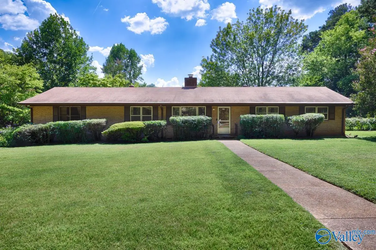 818 Dellwood Road Se, Huntsville, AL 35802 - #1