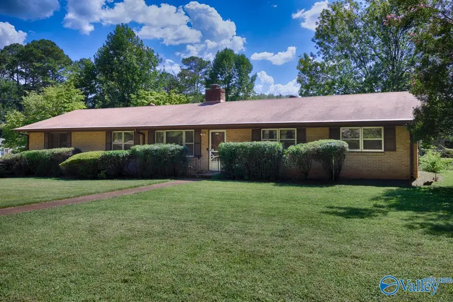 818 Dellwood Road Se, Huntsville, AL 35802 - #3
