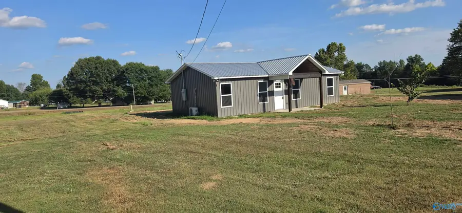 102 Hill Street, Fyffe, AL 35971 - #2
