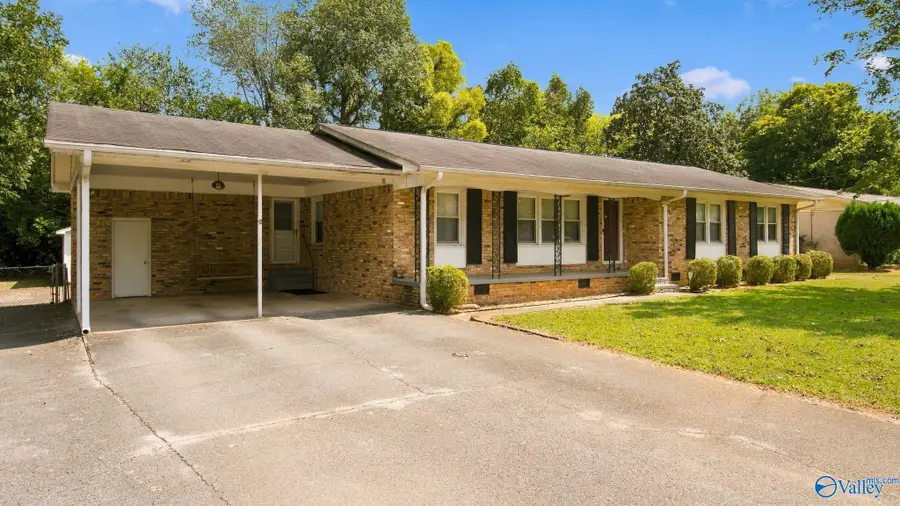5015 Clardy Road Nw, Huntsville, AL 35810 - #2