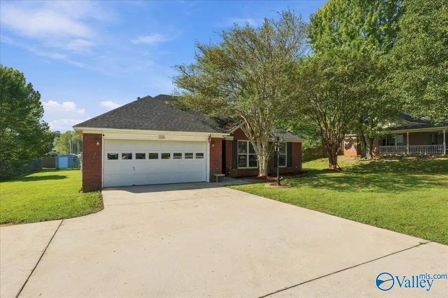 908 Bell Factory Road, Huntsville, AL 35811 - #3