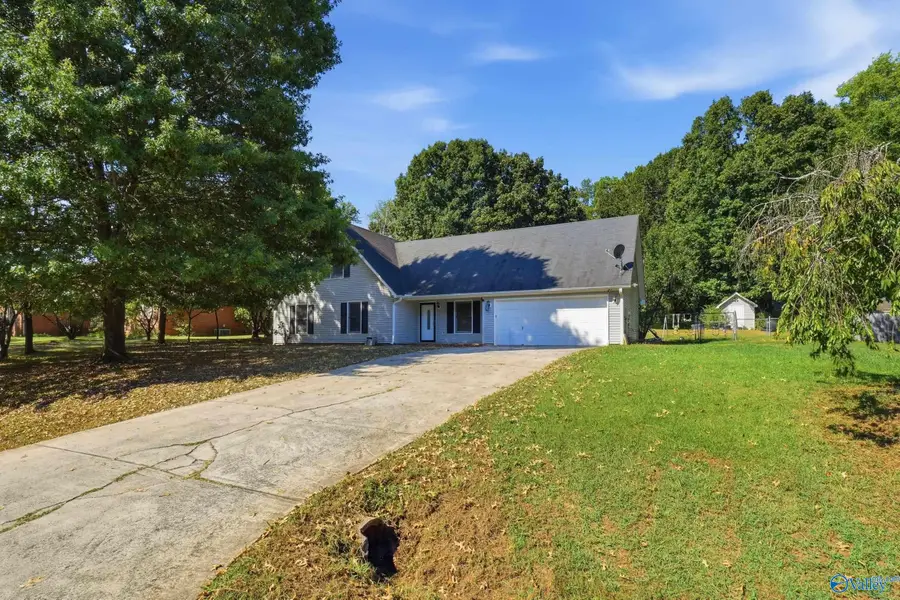 130 Frankie Lane, Madison, AL 35757 - #3