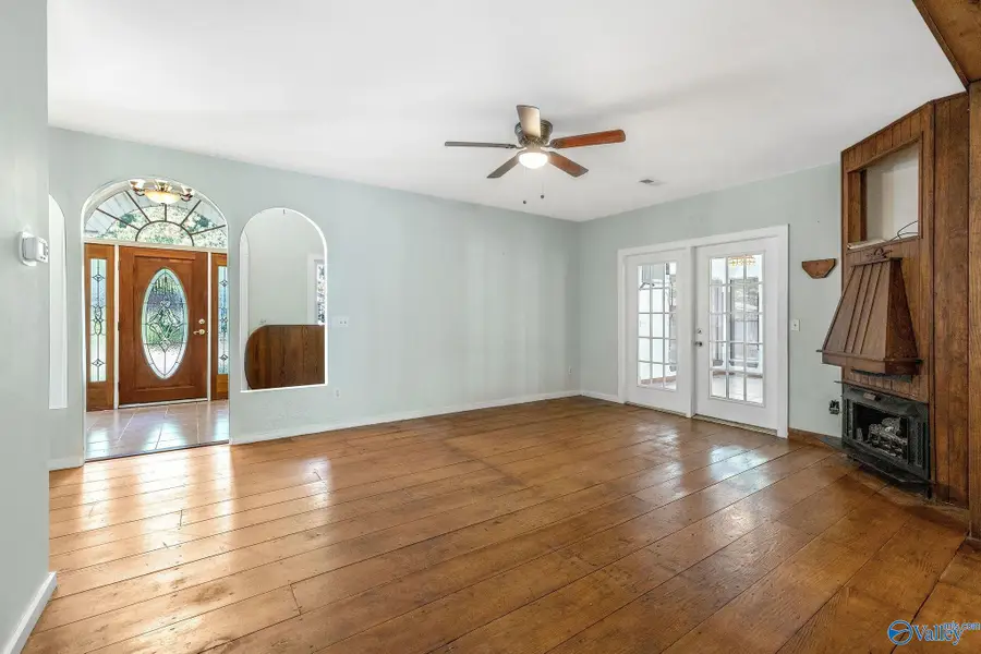 153 Allen Road, Scottsboro, AL 35769 - #3