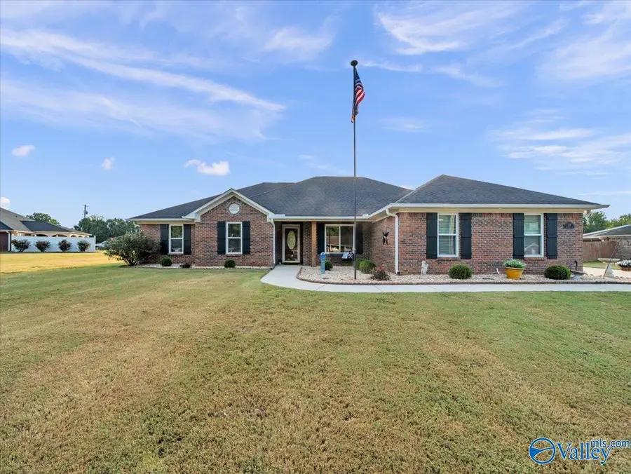 129 Edgebrook Drive, Ardmore, AL 35739 - #2
