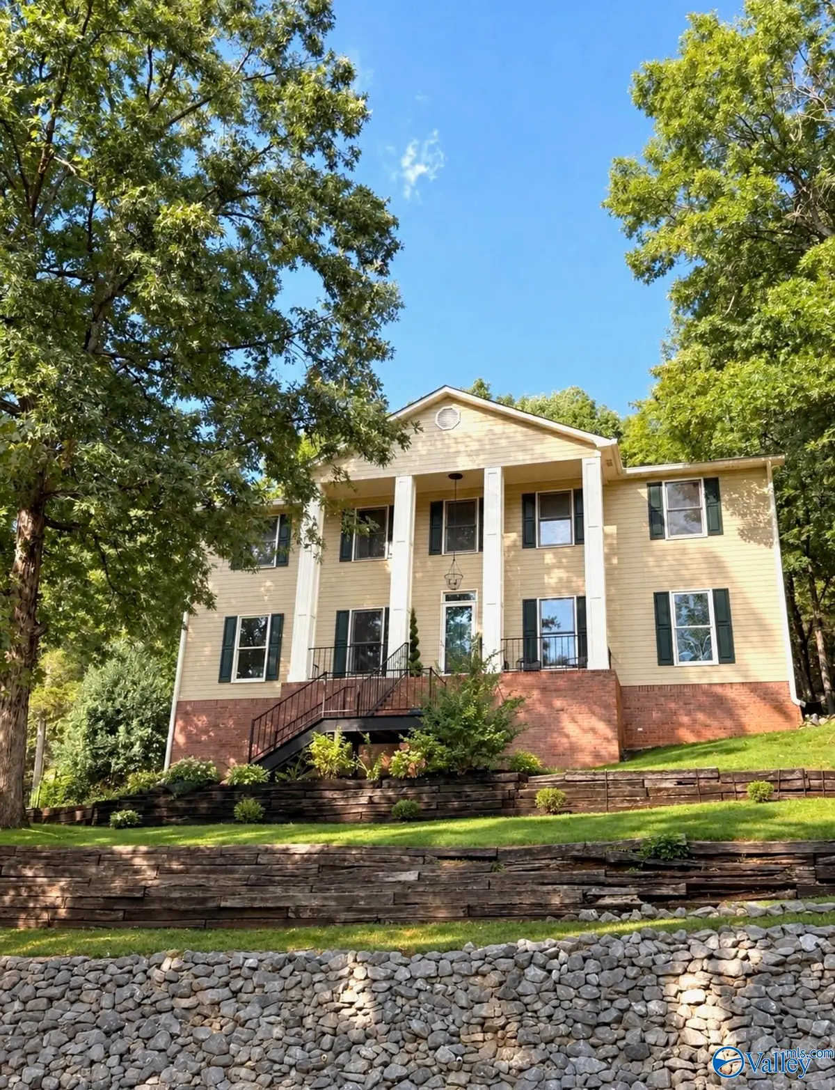 1801 Blevins Ridge Drive, Huntsville, AL 35802 - #1