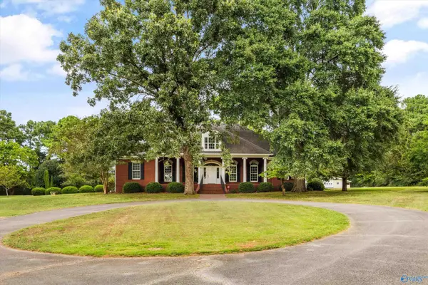 23173 Nick Davis Road, Athens, AL 35613