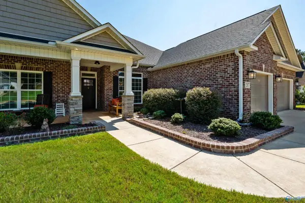 207 Somerdale Lane, Huntsville, AL 35812