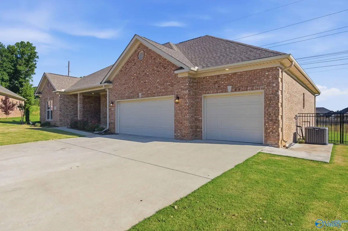 2346 Tintagel Drive, Decatur, AL 35603 - #1