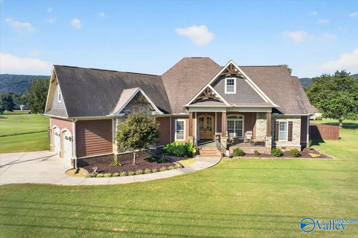 2950 Old Big Cove Road Se, Owens Cross Roads, AL 35763 - #1