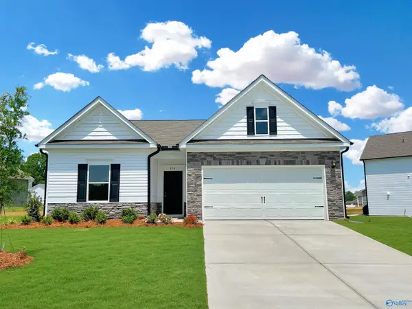 13860 Dunnock Lane, Athens, AL 35611