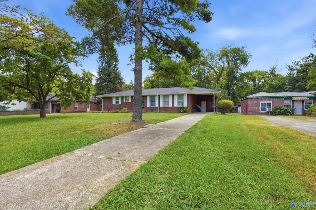 1205 2nd Street Sw, Decatur, AL 35601 - #1