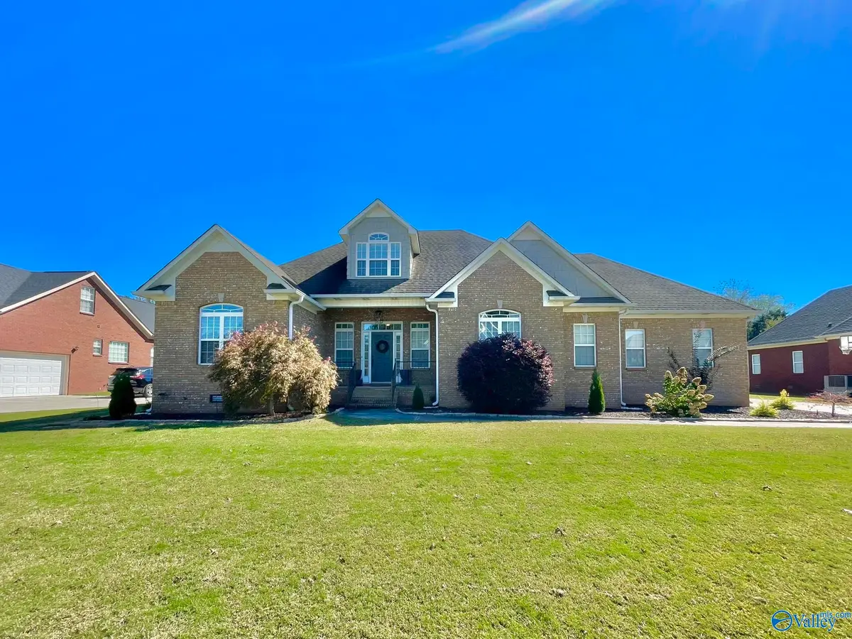 228 Twin Lakes Drive, New Market, AL 35761 - #1