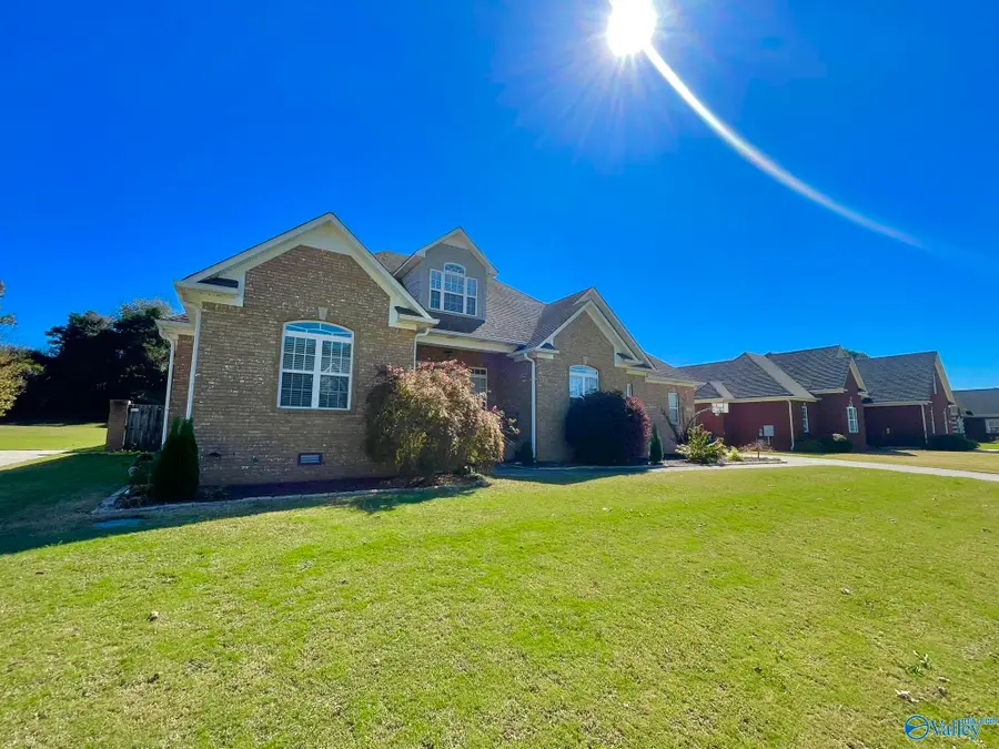 228 Twin Lakes Drive, New Market, AL 35761 - #3