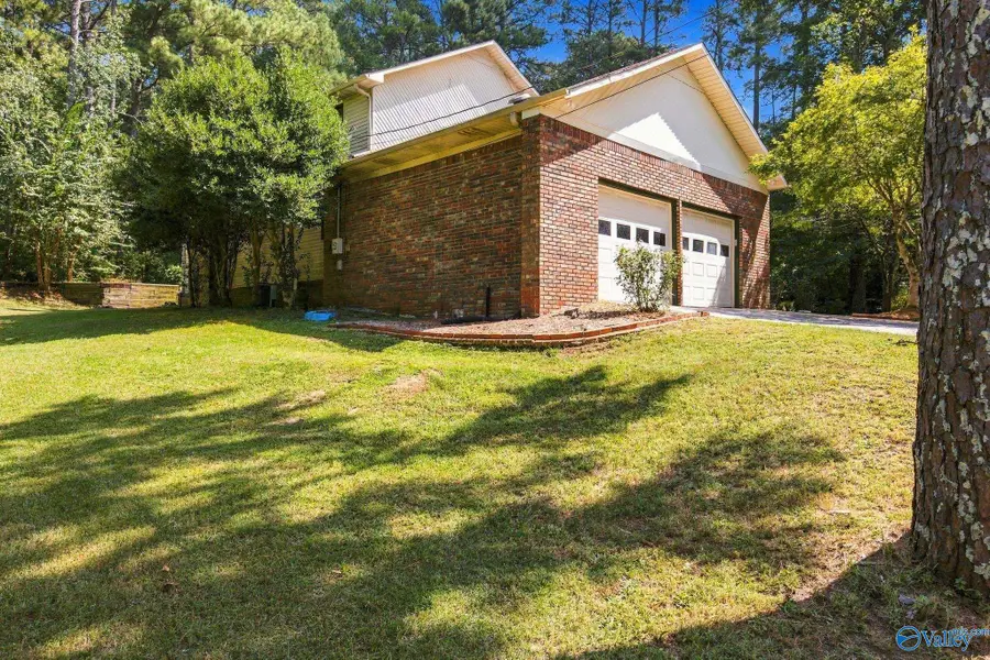 4410 Dogwood Drive Sw, Decatur, AL 35603 - #3