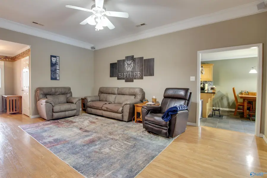 1802 Scobee Avenue Sw, Decatur, AL 35603 - #3