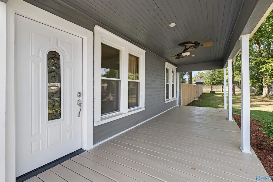 201 Day Street, Hartselle, AL 35640 - #3
